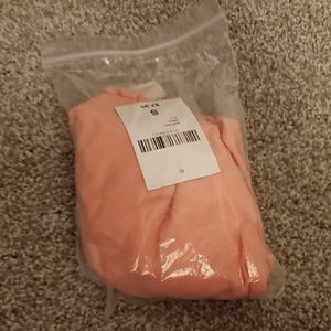 New pen skirt size small